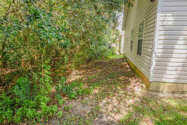 Building Photo - 2116 Bullocks Run Rd