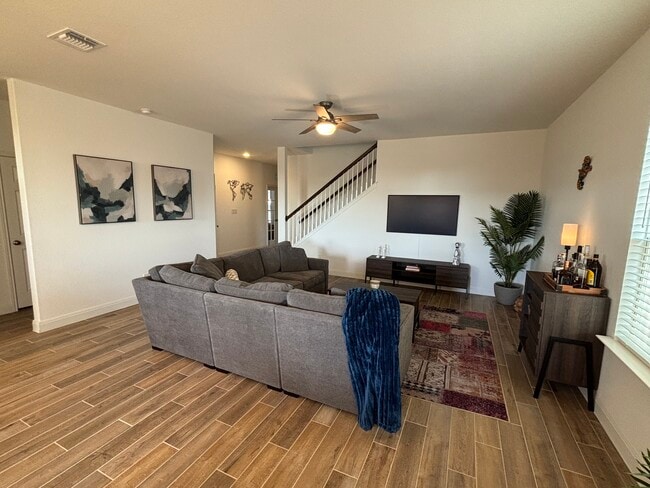 Building Photo - 428 Acuff Ln