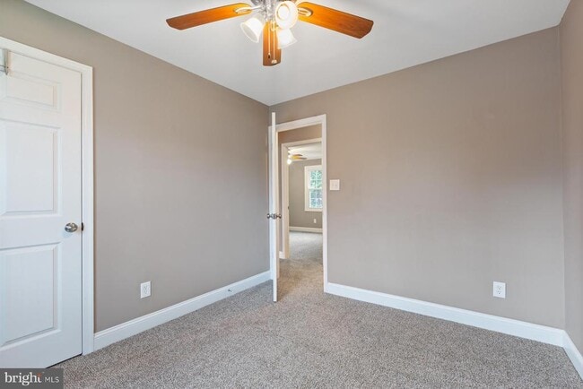 Building Photo - 5650 Sheerock Ct
