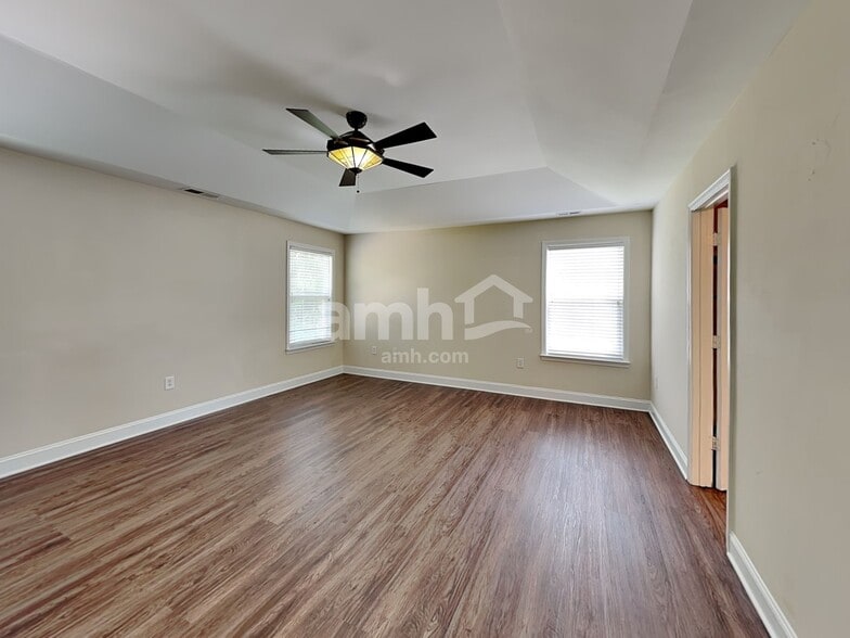 Building Photo - 419 Annaberg Ln