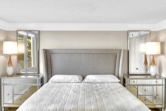 Building Photo - 3301 S Ocean Blvd