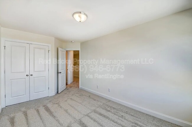 Building Photo - 4023 Black Ct