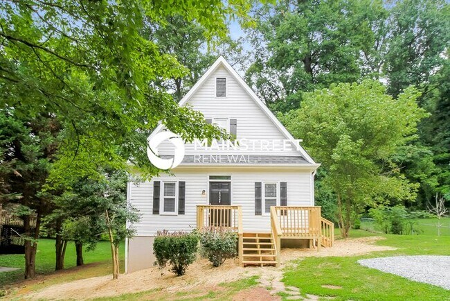 Primary Photo - 3 Bedroom Pet-Friendly Home in Winston-Sal...