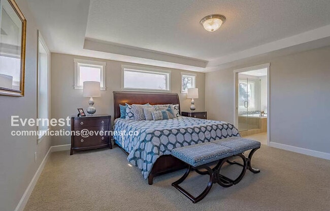 Building Photo - 5 Bed, 4 Bath / Section 8 Accepted / Available now!
