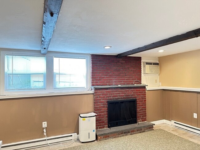 Building Photo - 33 Curry Cir
