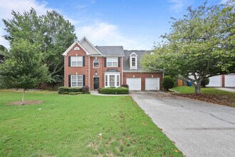 Building Photo - 2643 Whispering Pines Dr SW