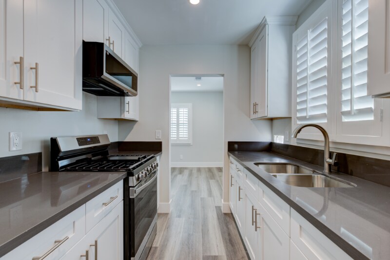 Building Photo - 3310 W 15th St