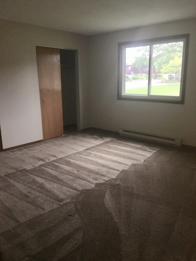 Building Photo - 11610 Blackhawk Ct