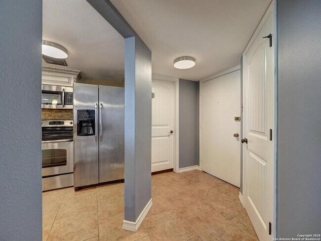 Building Photo - 15002 Windward Dr