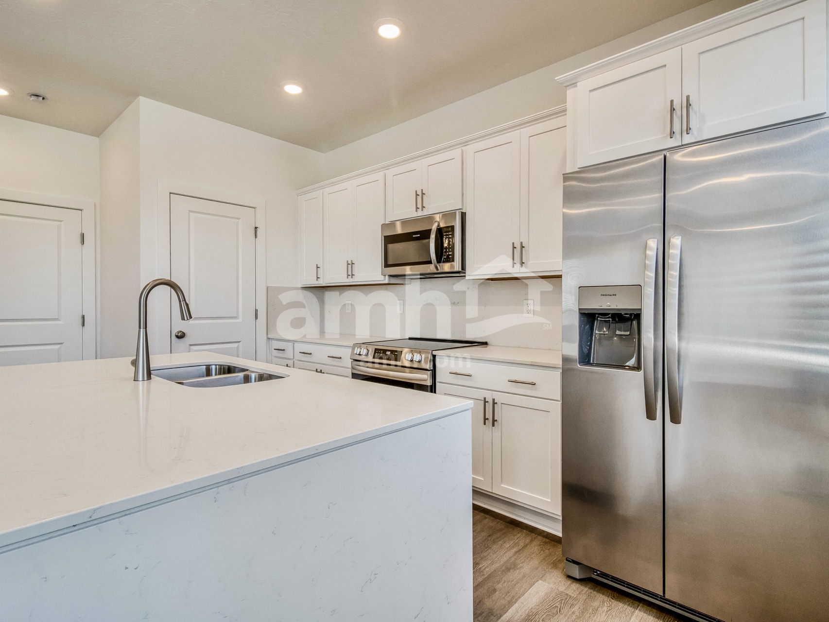 Building Photo - 7703 Castleton Ln