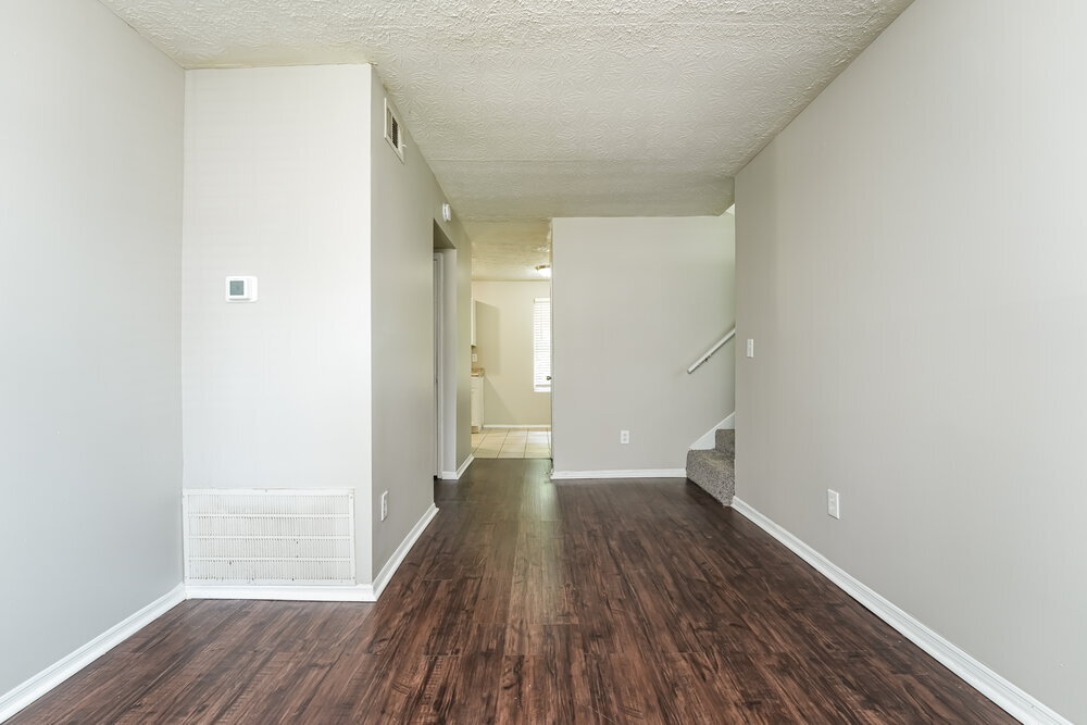 Building Photo - 6198 Creekford Dr