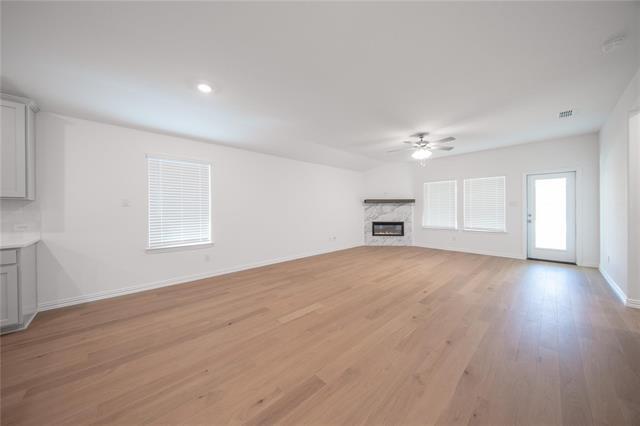 Building Photo - 1610 Dove Dr