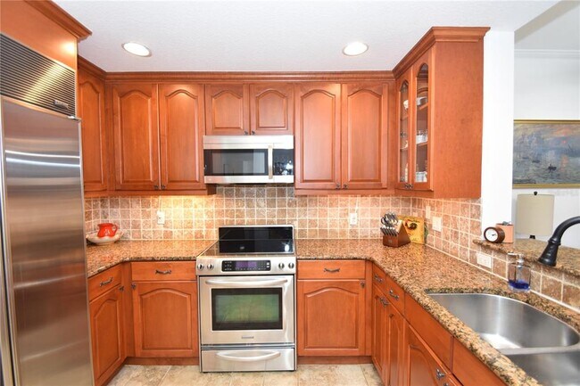 Building Photo - 146 Palm Coast Resort Blvd