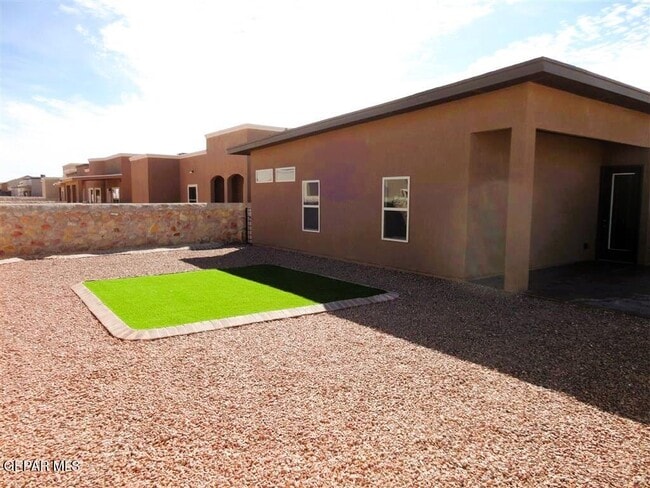 Building Photo - 14829 Bert Cameron Ave