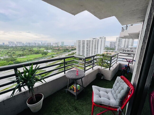 Building Photo - 3300 NE 191st St