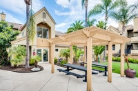 Building Photo - Sunset Ridge