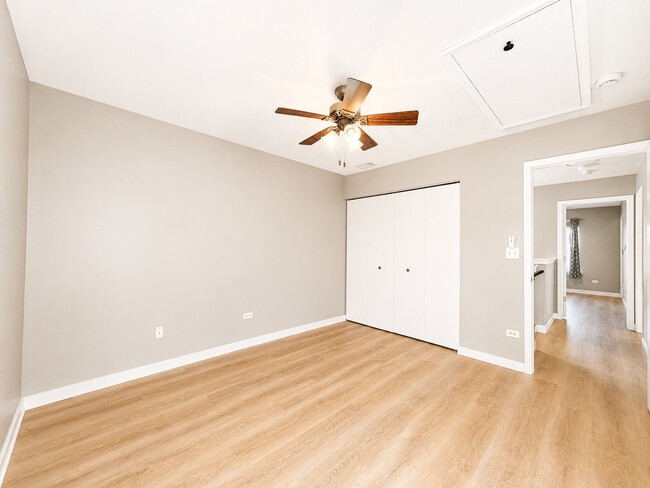 Building Photo - 2912 White Thorn Cir