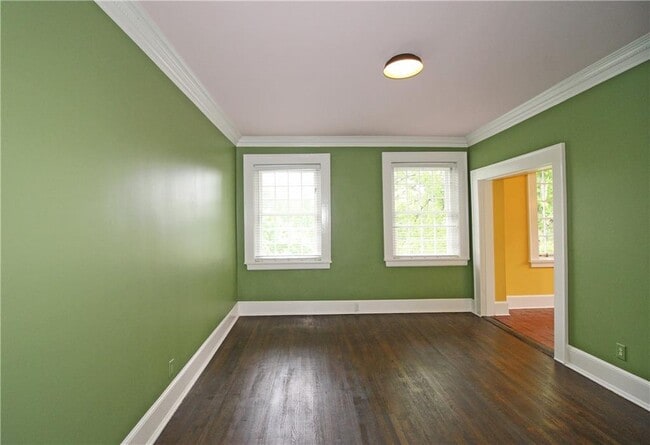 Building Photo - 1 S Prado NE