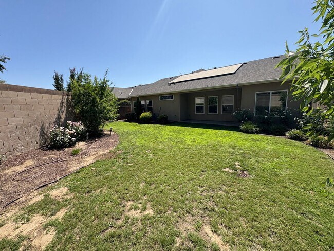 Building Photo - Lennar built home, coming soon!