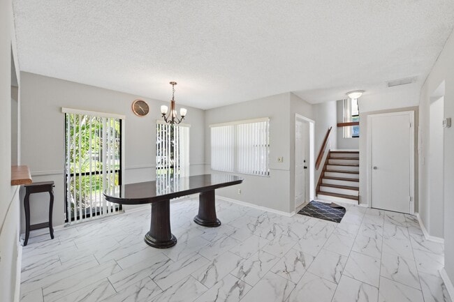 Building Photo - 9364 Ketay Cir