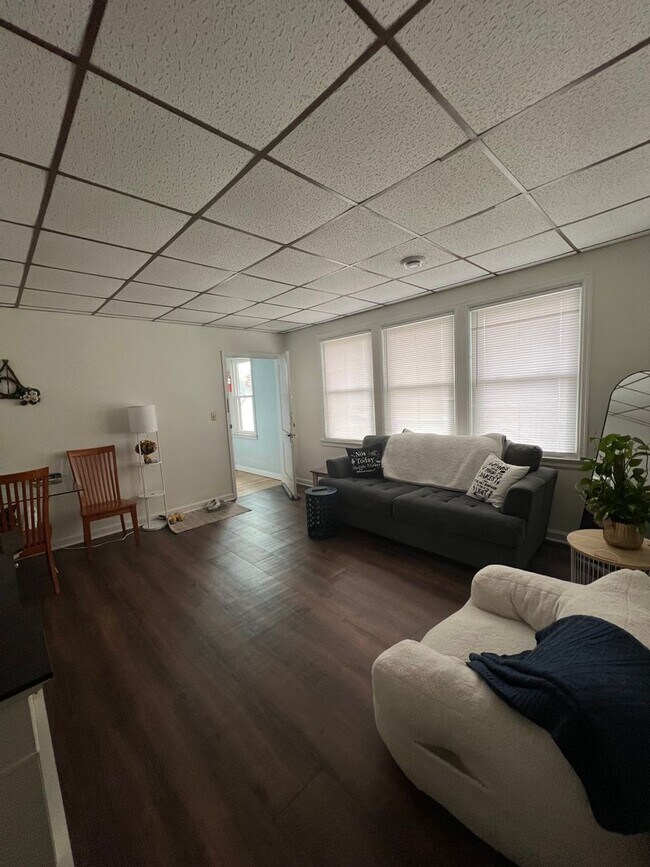 Building Photo - 1511 Oregon St