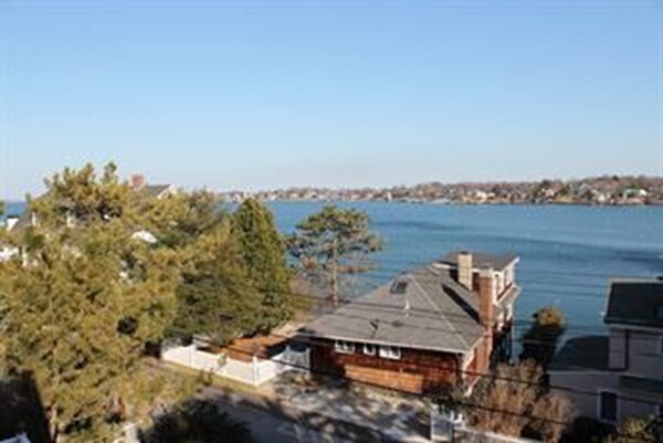 Primary Photo - 30 Waldron St