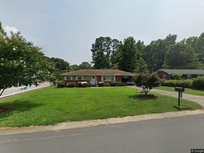 Primary Photo - 3917 Vesta Dr