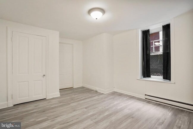 Building Photo - 310 N Potomac St