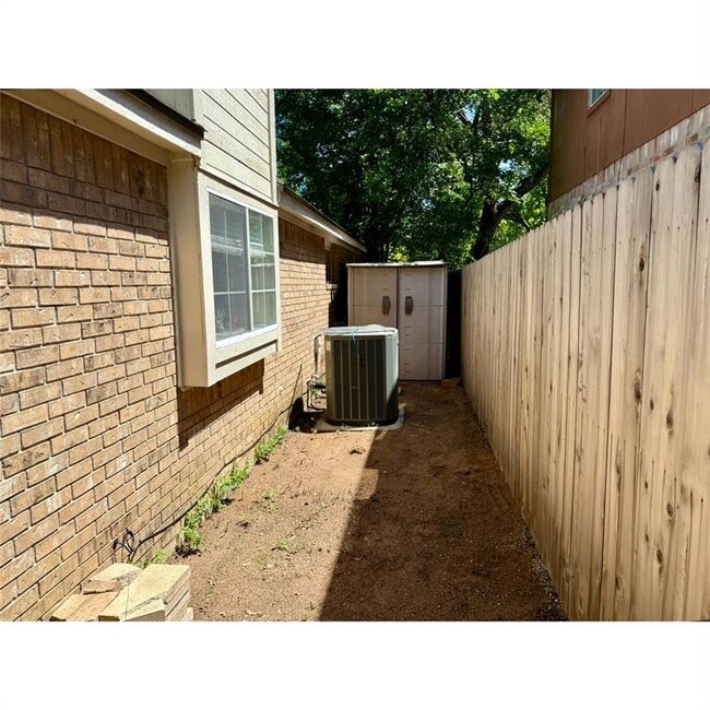 Building Photo - 2509 Little Elm Trail