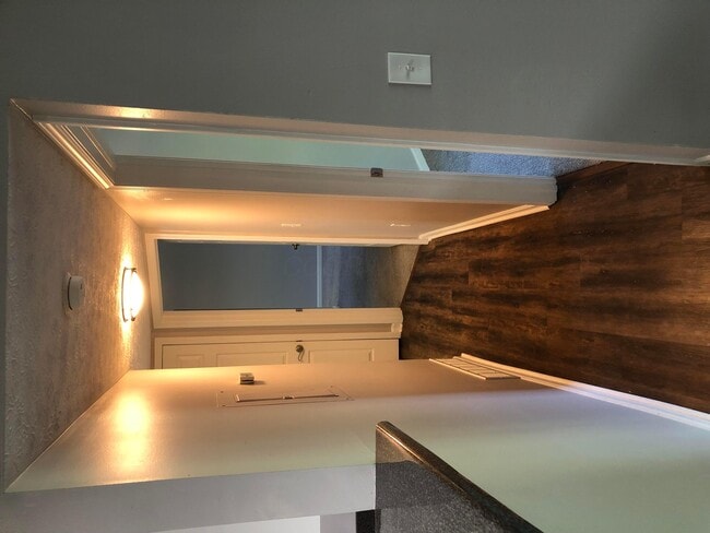 Building Photo - 5536 Cedar St