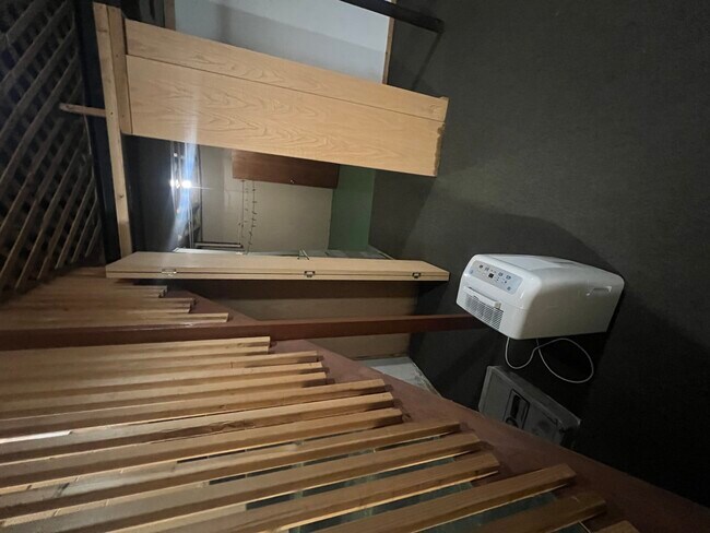 Building Photo - 1300 Wolff Ave