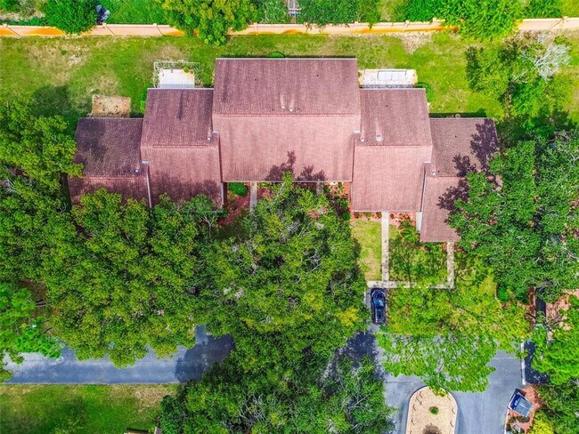 Building Photo - 7433 Greystone Dr