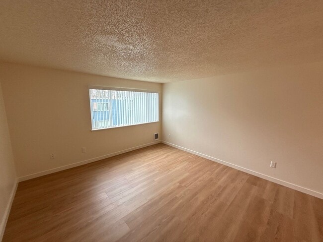 Building Photo - 271 Senate St NW