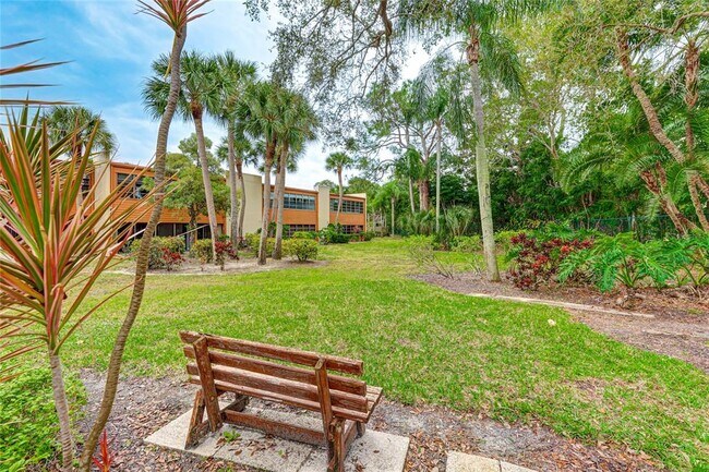 Building Photo - 307 Timber Lake Dr