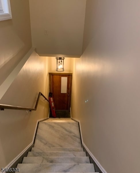 Building Photo - 385 Bloomfield Ave