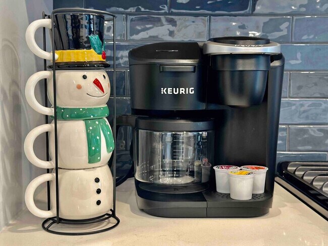 Building Photo - 806 Colorado Ave