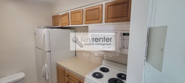 Building Photo - 151 Medallion Blvd