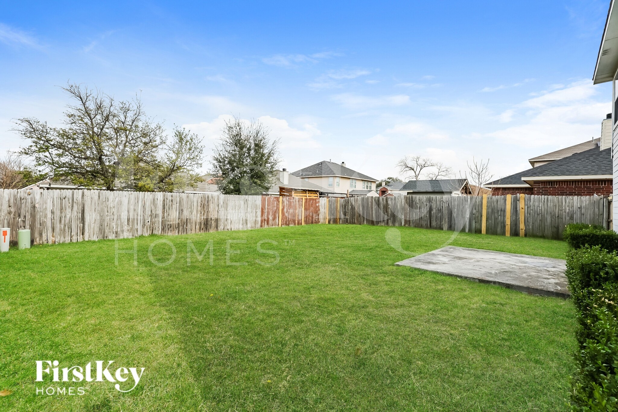 Building Photo - 7425 Snow Ridge Dr