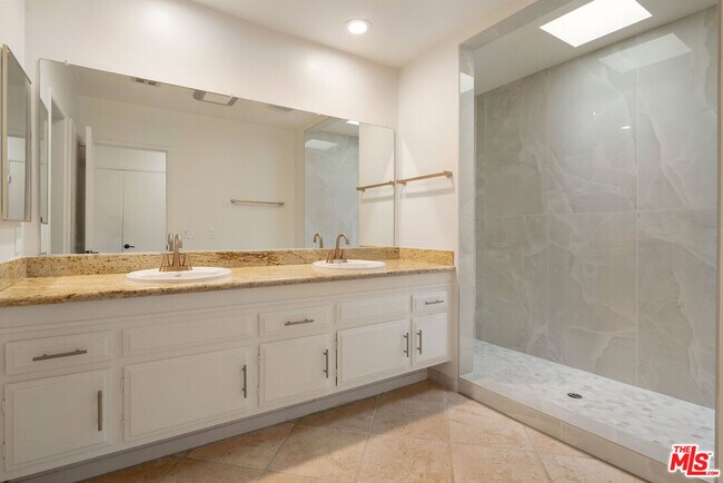 Building Photo - 1134 23rd St