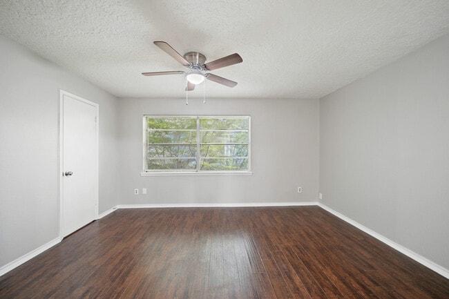 Building Photo - 13464 Castilian Dr