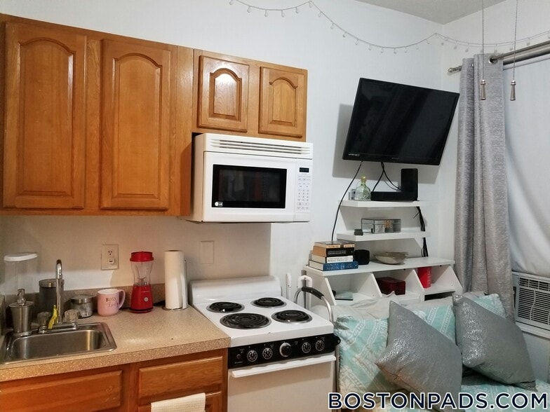 Building Photo - 55 S Huntington Ave