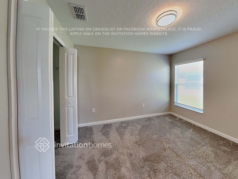 Building Photo - 4300 Holstein St