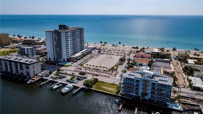 Building Photo - 3111 N Ocean Dr