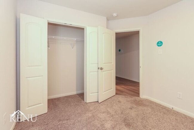 Building Photo - 10491 Red Cardinal Dr