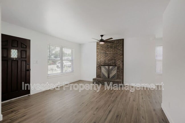 Building Photo - 6473 Newcombe Ct