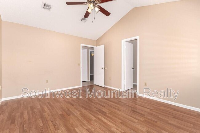 Building Photo - 541 N Granite St