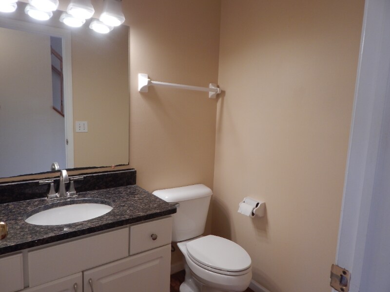 Building Photo - 20 Lexington Ct