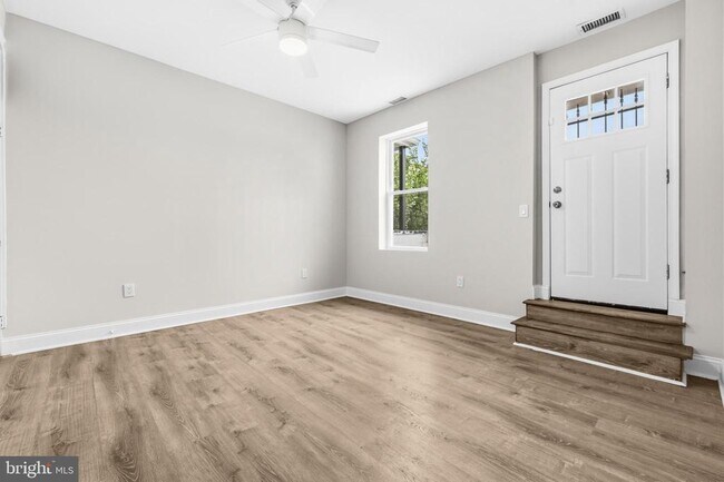 Building Photo - 3928 14th St NW