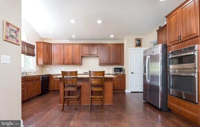 Building Photo - 5737 Waterloo Bridge Cir