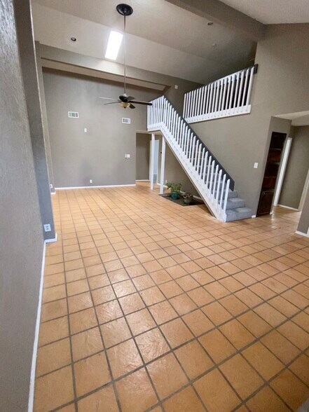 Building Photo - 4528 Lanham St